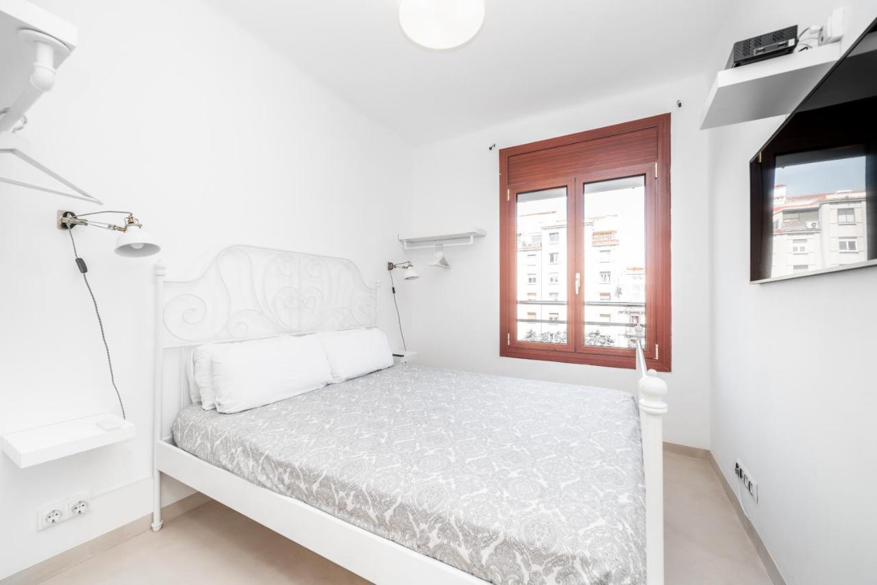 Apartamentos Gran Via 732 บาร์เซโลนา ภายนอก รูปภาพ