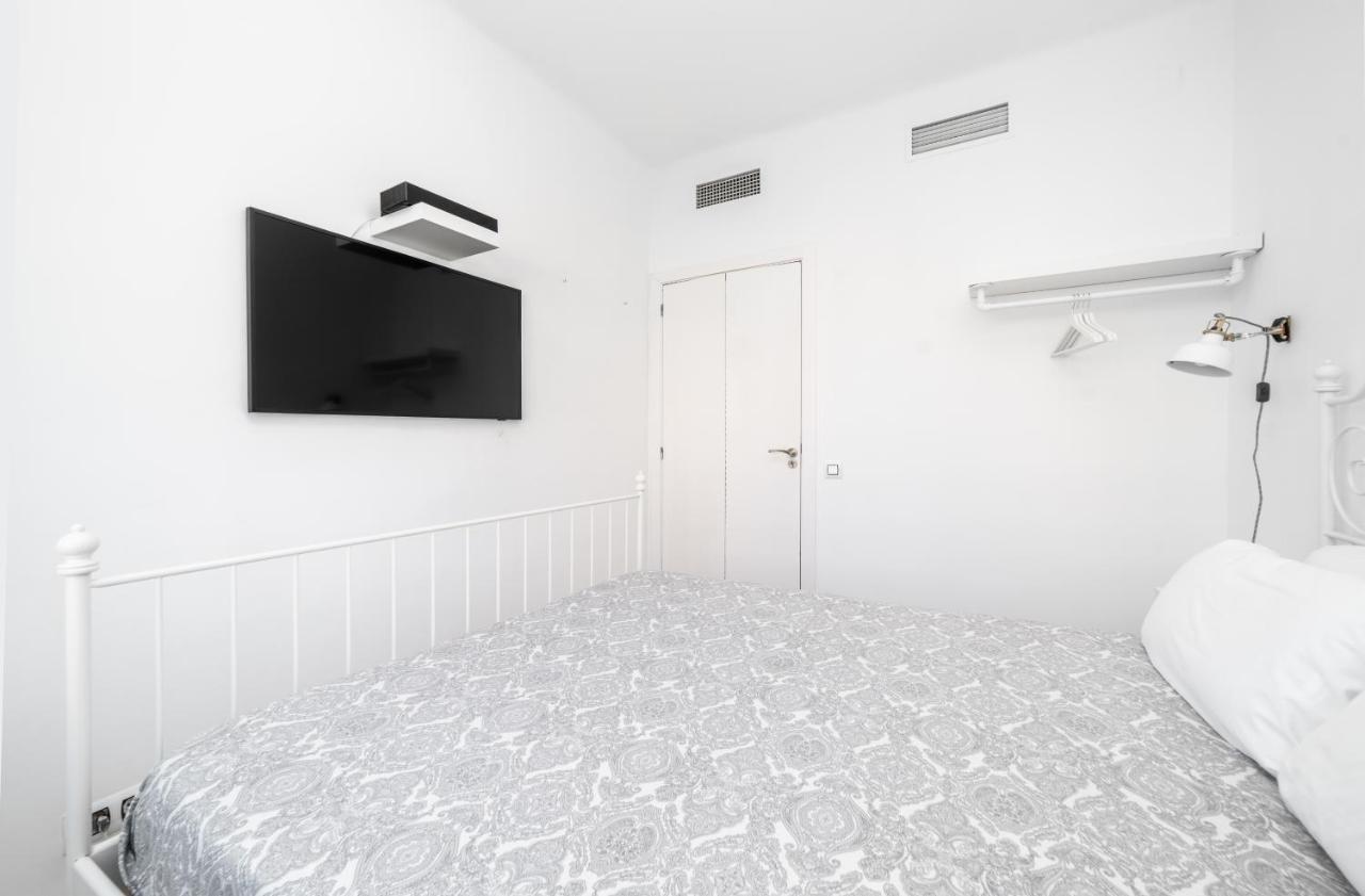 Apartamentos Gran Via 732 บาร์เซโลนา ภายนอก รูปภาพ